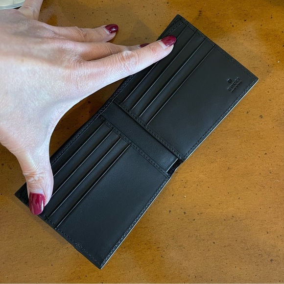 NEW Gucci Bifold Wallet Coated Canvas and Leather - Picture 6 of 10